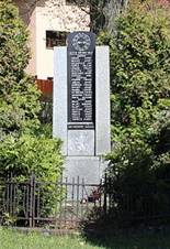 Michovka, pomn�k (1).jpg