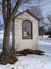 kodjov - vklenkov kaplika na nvsi.jpg