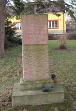 Hoeovice, pomnk II.jpg