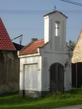 Hvezda Malikovice KL CZ - chapel 008.jpg