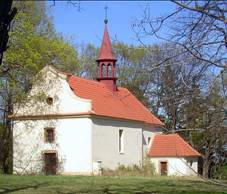 https://upload.wikimedia.org/wikipedia/commons/thumb/e/e5/Srbec_CZ_Holy_Trinity_Church_070.jpg/1024px-Srbec_CZ_Holy_Trinity_Church_070.jpg