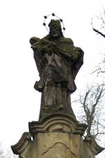 Tuchlovice, souso svatho Jana Nepomuckho.jpg