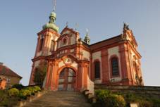 Kostel Nanebevzet� Panny Marie, m�stys Zlonice, okres Kladno 02.JPG