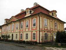Zlonice fara.jpg