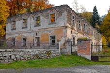 Kosteln Bza ruina zmku jen 2019 (1).jpg