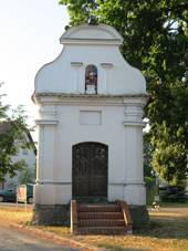 File:Kaple sv. Florina (Hnojice).JPG