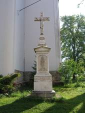 http://upload.wikimedia.org/wikipedia/commons/thumb/e/e4/Petersdorf-2008-05-25-KrizUKostela.JPG/640px-Petersdorf-2008-05-25-KrizUKostela.JPG