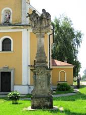 Souso Nejsvtj Trojice (Moravsk Huzov).JPG