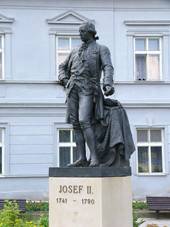 File:Josef II statue.jpg