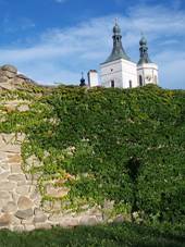 File:Mstsk hradby.JPG