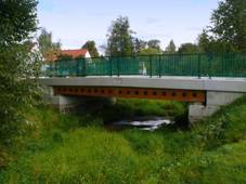 Devobetonov most v Bohunicch zleva.jpg