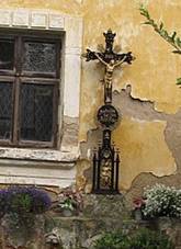 Rade�ov (�estice), d�m a bo�� muka.jpg