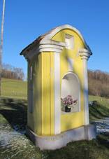 Radhostice - vklenkov kaplika.JPG