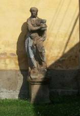 Socha svat� Barbory u kostela v Kozolupech (Q66055089).jpg