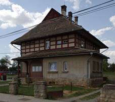 Kunejovice obecni urad.jpg