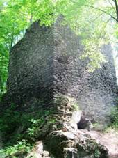 Nov hrad, zcenina (Lun).JPG