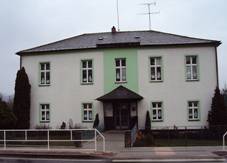 Olany zkladn kola.JPG