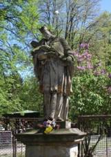 48 - Socha sv. Jana Nepomuckho