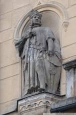 11 - Socha zdobc radnici