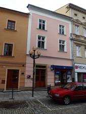 umperk, nmst Mru 18.JPG