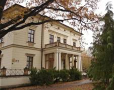 38 - Vila v ulici sl. armdy 1 v novoklasicisnm slohu