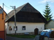 Hartmanice, nÃ¡ves, Å¡umavskÃ¡ chalupa.JPG