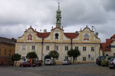 Kapersk Hory, radnice.JPG