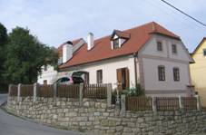 Nezdice na umav p. 1 (okr. Klatovy), od vchodu.JPG