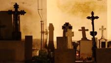 Stachy, ke na hbitov.jpg