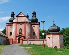 Kostel Narozen Panny Marie ve Stran (8).JPG