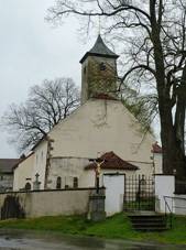 Kostel ve Svojsicich a pamatna lipa 20170417 - 01.jpg