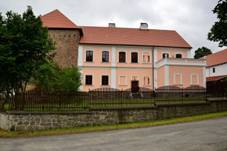 Svojick tvrz se zmekem z osmnctho stolet