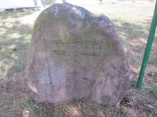 Klenovice - pamtn kmen 03.JPG