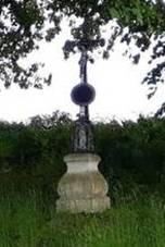 K u Tklasovic u rozcest s rozoranou cestou (Q80461535).jpg