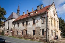 File:Bor pitl s kapl sv. Jana Ktitele.jpg