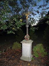 Kosov, kek na nvsi, zepedu, s bleskem.jpg