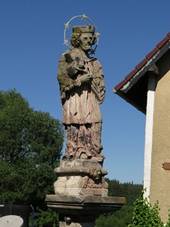 Svobodka, socha svatho Jana Nepomuckho.jpg