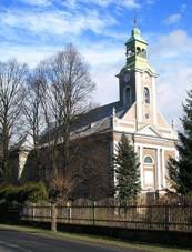 File:Bystrice evang. kostel cesta.JPG