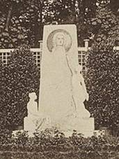 File:Teschen - Schiller-Denkmal - Cieszyn - Pomnik Schillera. 1919 (69657598).jpg