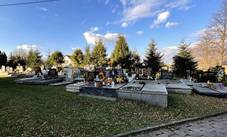 File:Cmentarz katolicki - Koniakw CZ (2).jpg