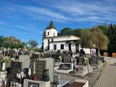 File:2022 umbark cemetery 1.jpg