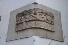 Ti�nov-sokolovna-reli�f2014.jpg