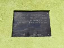 Plaque of Motek Family in echtn, Teb District.JPG