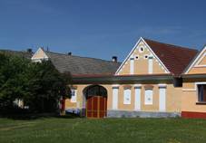 Dynin village in 2011 (17).JPG