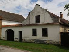 Kleaty, venkovsk usedlost p.26.jpg