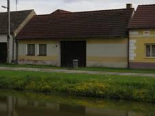 Kleaty, venkovsk usedlost p.29.jpg