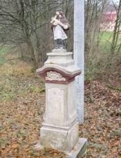 Socha svatho Jana Nepomuckho u silnice v Bl u Turnova (Q80438774) 01.jpg