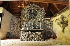 Kostel Letaovice kostnice.JPG