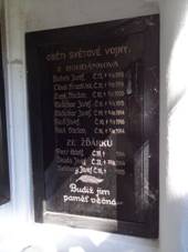 Petraovice - pomnk padlm uvnit kapliky (1).jpg