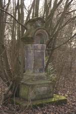 Velibice - podstavec ke jin od p. 44.jpg